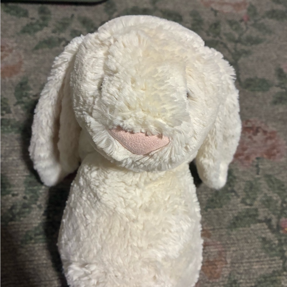 Jellycat Cream Large Plush Bunny 🤍🐰
